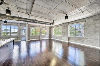 411 NW 1st Ave in Fort Lauderdale, FL - Building Photo - Building Photo