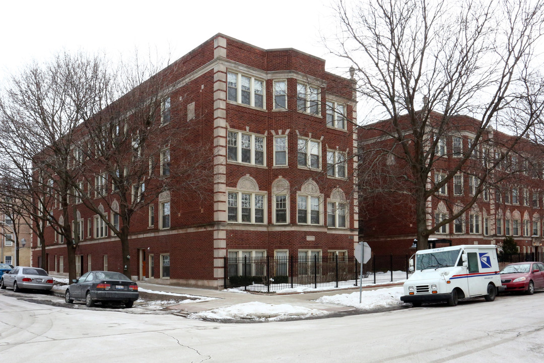 6129-6143 N Hoyne Ave in Chicago, IL - Building Photo