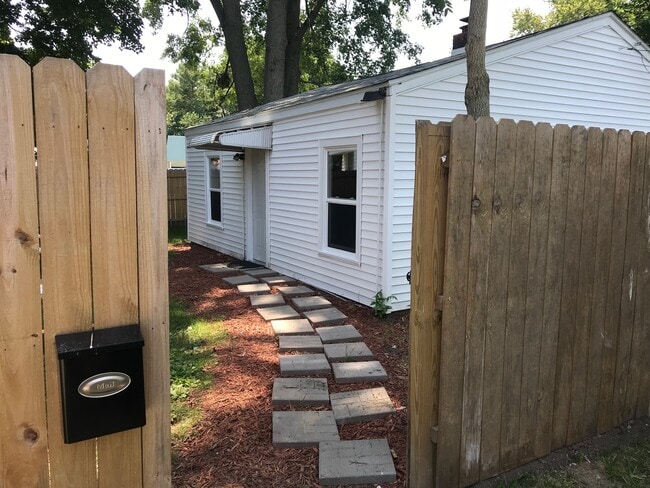 property at 205 S Lynn St