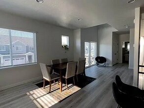 15113 Halter Wy in Bluffdale, UT - Building Photo - Building Photo