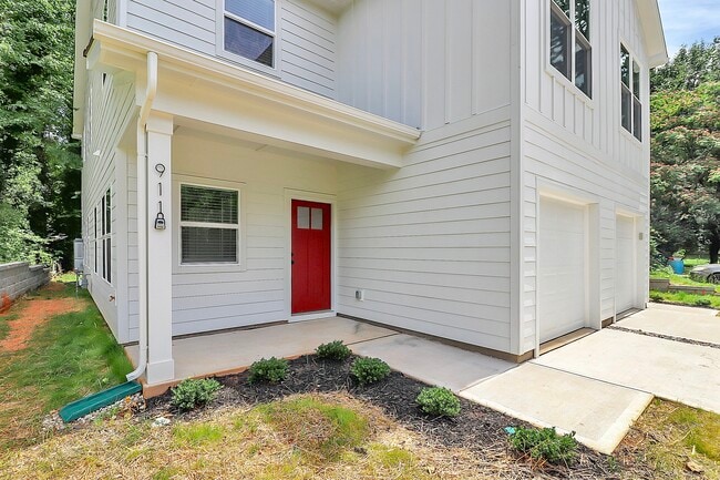 911 Yellowstone Dr in Charlotte, NC - Building Photo - Building Photo