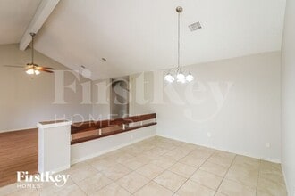 7111 Navidad Rd in Houston, TX - Building Photo - Building Photo