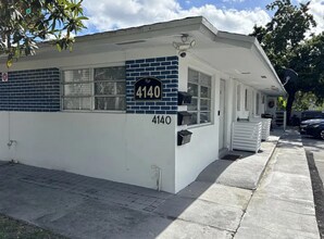 4152 SW 24th Ct in Fort Lauderdale, FL - Building Photo - Building Photo