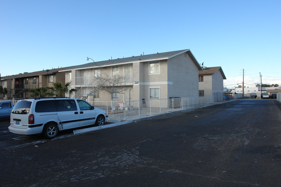 3241 Figler Ct in North Las Vegas, NV - Building Photo