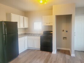 510 S Pine St in San Antonio, TX - Building Photo