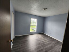 204 W Montgomery St in Brazil, IN - Building Photo - Building Photo