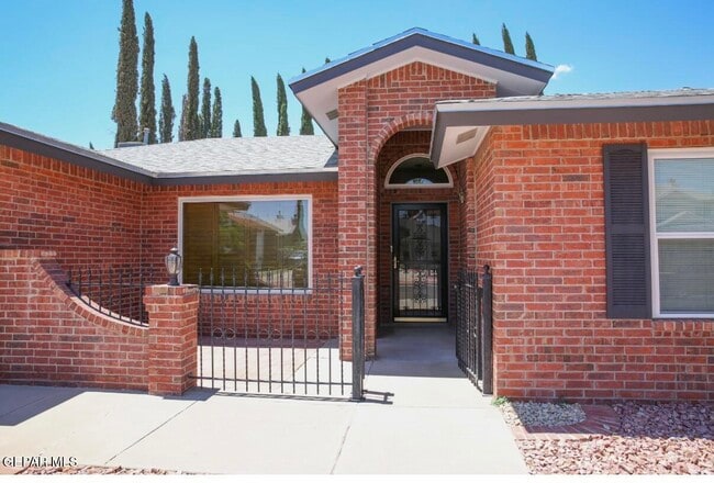 1809 Pueblo Alegre Dr in El Paso, TX - Building Photo - Building Photo