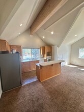 1089 Magua St in South Lake Tahoe, CA - Building Photo - Building Photo