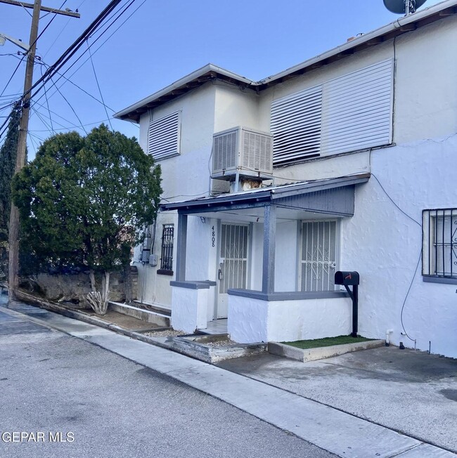 property at 4808 N Stevens St