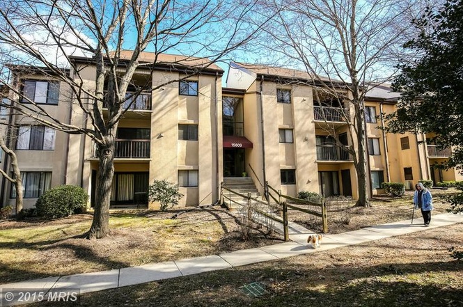 15702 Dorset Rd, Unit 201 in Laurel, MD - Foto de edificio