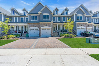 10 McCormick Ave N in Old Bridge, NJ - Building Photo - Building Photo