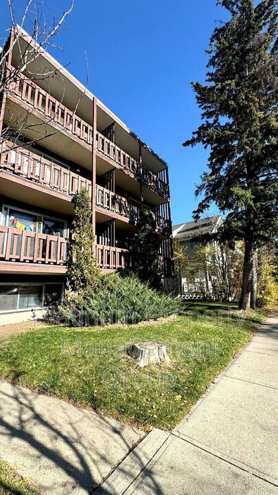 322-326 6 Ave NE in Calgary, AB - Building Photo