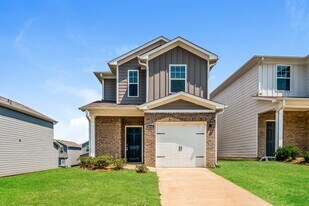 8046 Hagood St in Pell City, AL - Building Photo