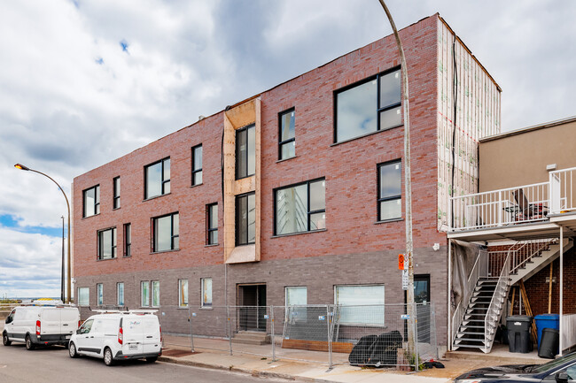 5451 Saint-Jacques Rue in Montréal, QC - Building Photo - Building Photo