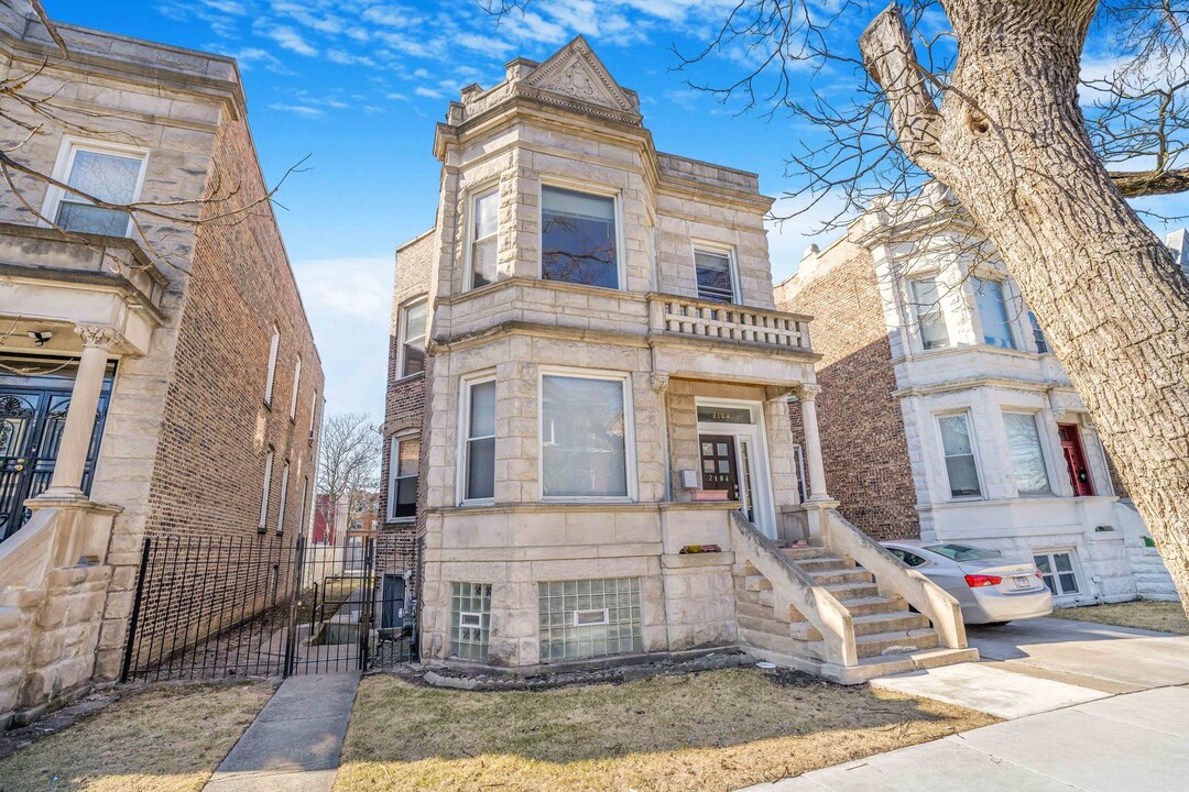 2104 S Springfield Ave in Chicago, IL - Building Photo