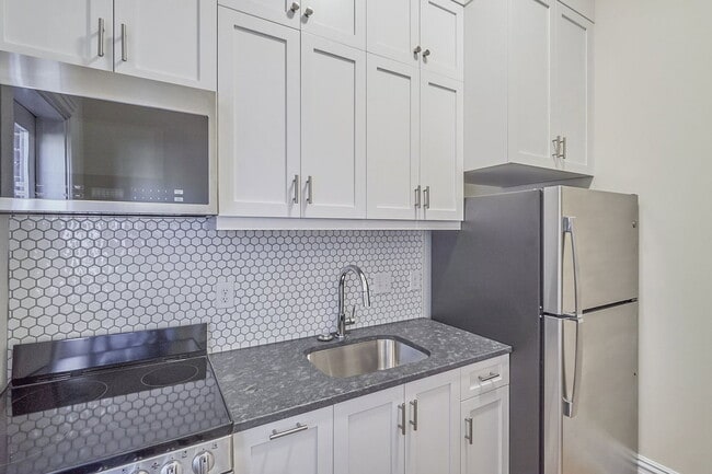 1840 Monument Ave in Richmond, VA - Building Photo - Building Photo