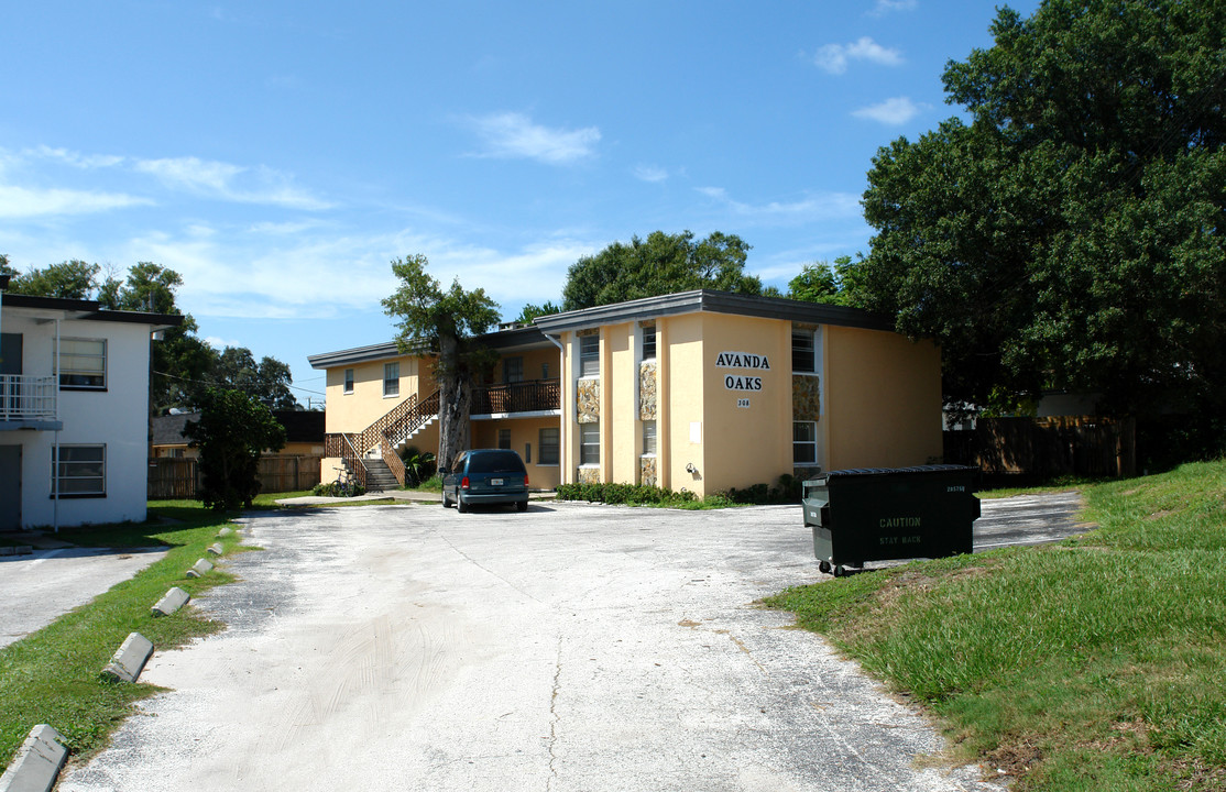 Avanda Oaks in Clearwater, FL - Building Photo