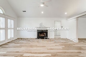 19-A Park Village Ln in Greensboro, NC - Building Photo - Building Photo