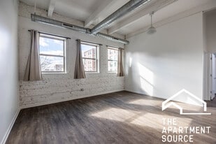 932 W Dakin St in Chicago, IL - Building Photo