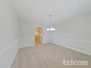 429 Sugar Springs Way in Marietta, GA - Building Photo - Building Photo