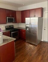 8046 S Laflin St, Unit 8046 S Laflin Street #2 in Chicago, IL - Building Photo
