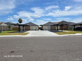 24 Israel E Ave in Alton, TX - Building Photo