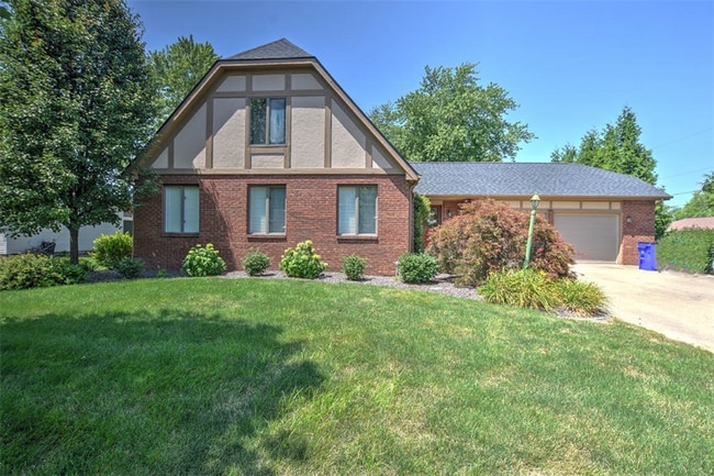 property at 3021 St Andrews Dr