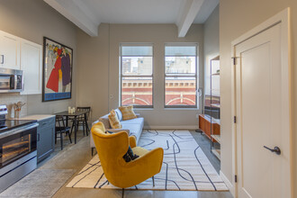 Textile Apartments in Cincinnati, OH - Building Photo - Interior Photo