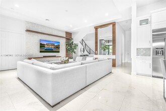 10220 Sweet Bay Ct in Parkland, FL - Building Photo - Building Photo