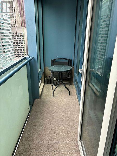 8 The Esplanade in Toronto, ON - Building Photo - Building Photo