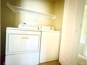 8 Kumquat St in Pharr, TX - Building Photo - Building Photo