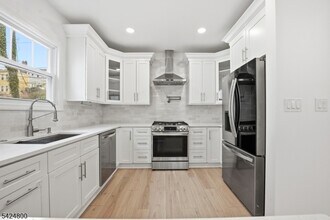 40 Edgewood Rd in Glen Ridge, NJ - Building Photo - Building Photo