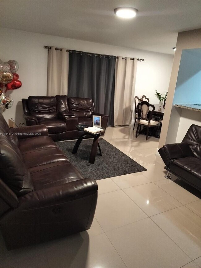 15325 SW 106th Terrace in Miami, FL - Building Photo - Building Photo