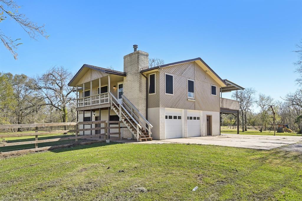 6503 Wickwillow Ln in Alvin, TX - Building Photo