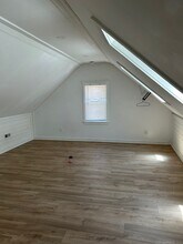 26 Alex St, Unit Apt 3 in Bridgeport, CT - Foto de edificio - Building Photo