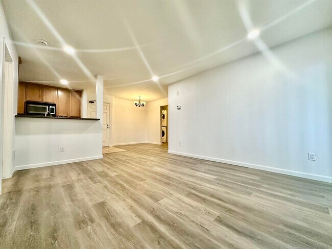 7160 Shoreline Dr-Unit -4109 in San Diego, CA - Building Photo - Building Photo