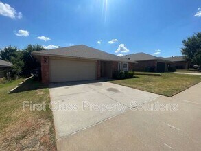 11136 NW 6th Terrace in Yukon, OK - Building Photo - Building Photo