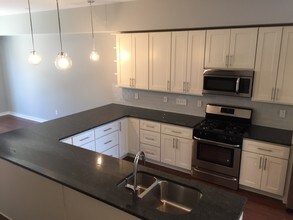 1806 Frankford Ave, Unit A in Philadelphia, PA - Building Photo - Building Photo