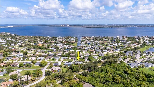 12861 Iona Rd in Ft. Myers, FL - Building Photo - Building Photo