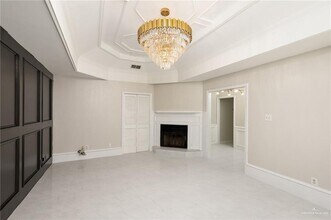 16 Diana Dr in Edinburg, TX - Building Photo - Building Photo