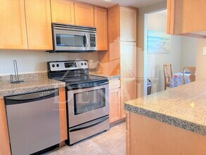 6651 N Campbell Ave in Tucson, AZ - Building Photo - Building Photo