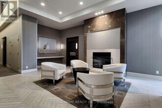 60-B360 Annie Craig Dr in Toronto, ON - Building Photo - Building Photo