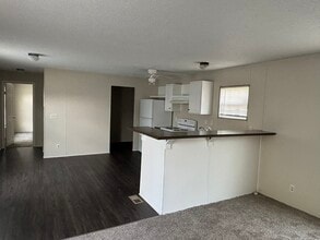 248 Bay Port Cir in Springport, MI - Building Photo - Building Photo