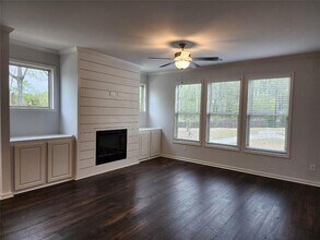 5553 Shallow Branch Dr in Flowery Branch, GA - Building Photo - Building Photo