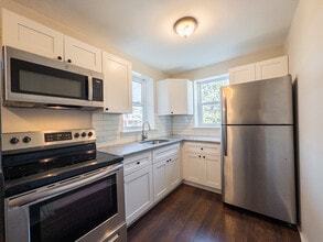 Parkside Apartments in Bridgeport, PA - Foto de edificio - Building Photo