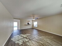 7108 49th Pl E in Palmetto, FL - Foto de edificio - Building Photo