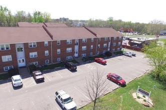 Fairway Plaza in Evansville, IN - Building Photo - Building Photo