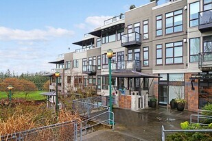 1730 N Northlake Way in Seattle, WA - Building Photo