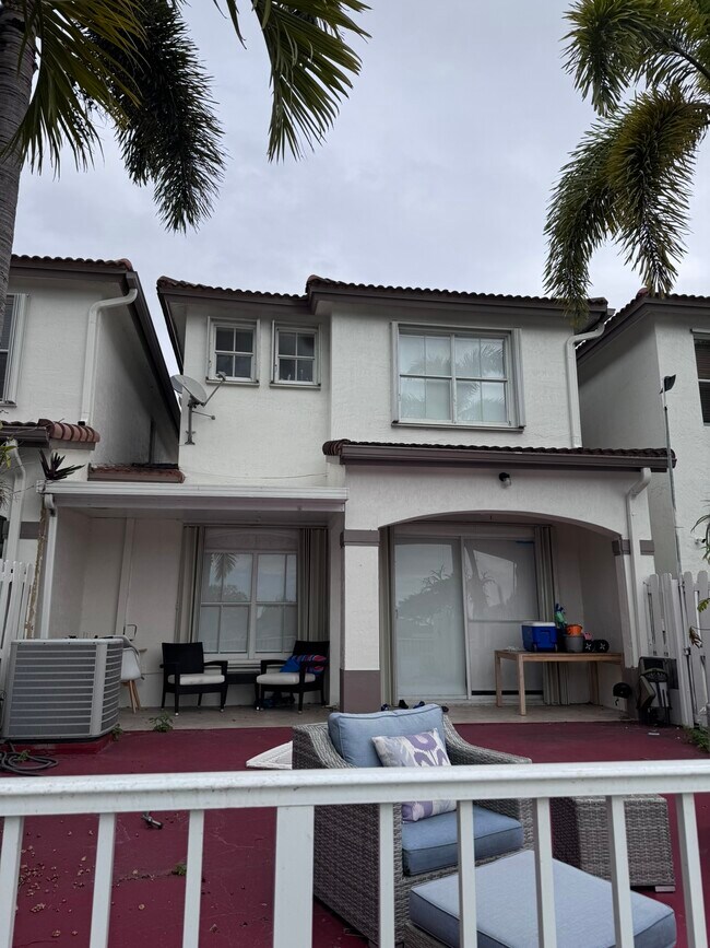 6306 SW 165th Pl in Miami, FL - Building Photo - Building Photo