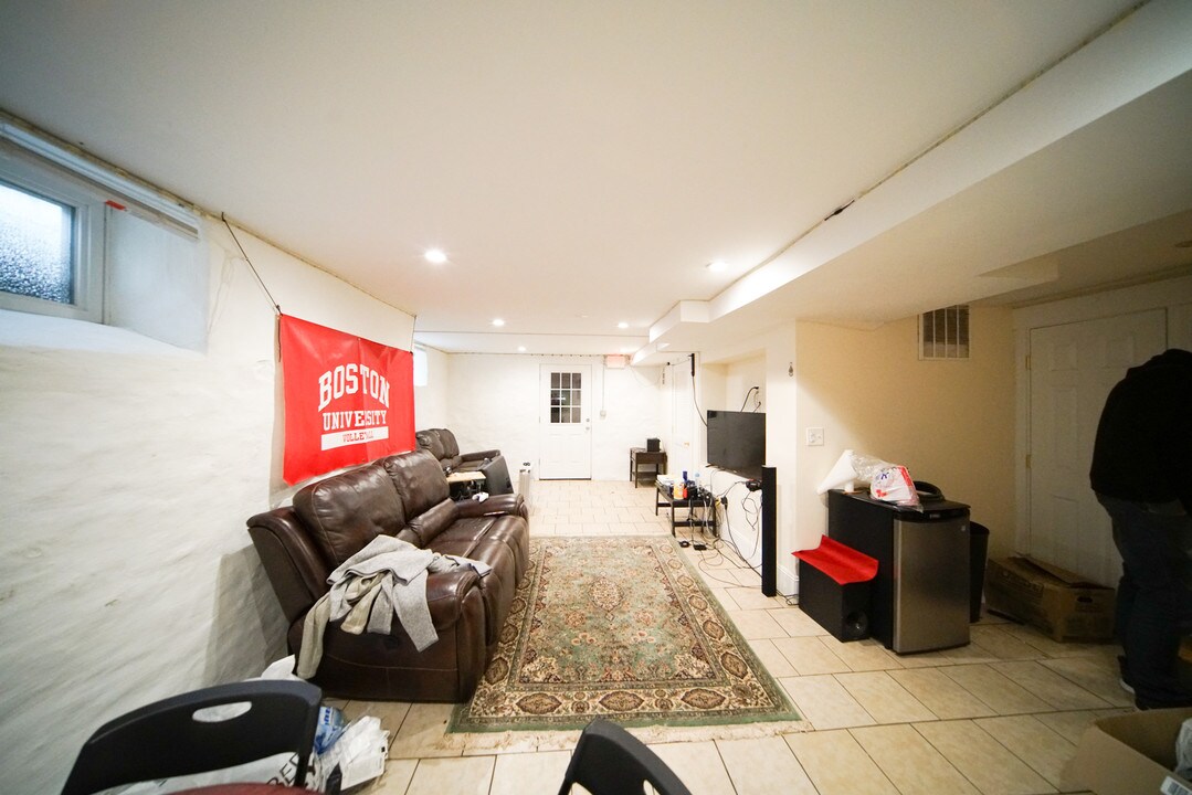 18 Sawyer Terrace in Boston, MA - Building Photo